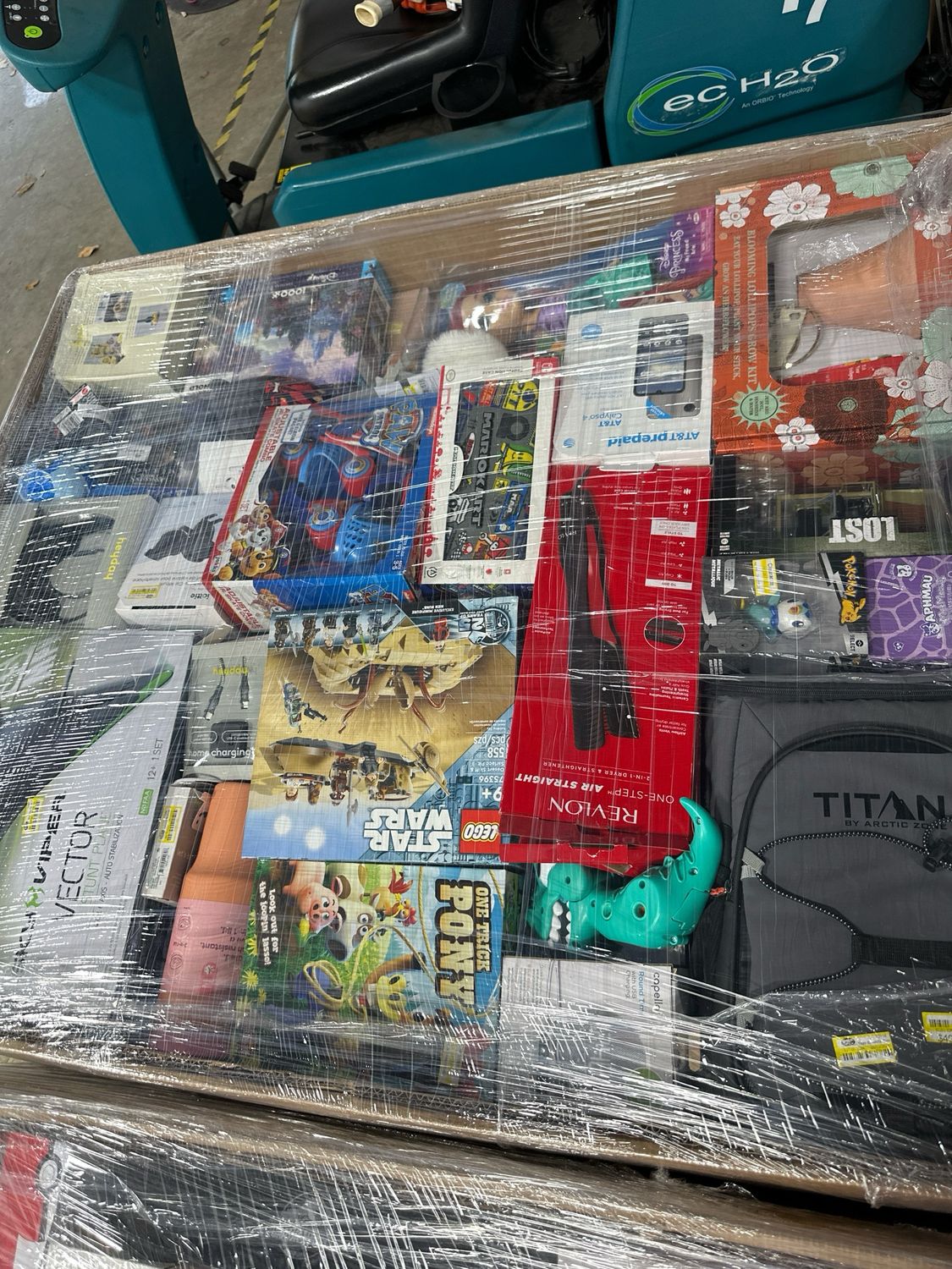 Target Liquidation Pallets - Image 2