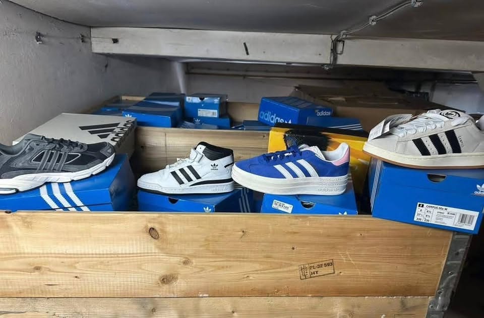Adidas sneakers liquidation pallet | 300 pairs - Image 2